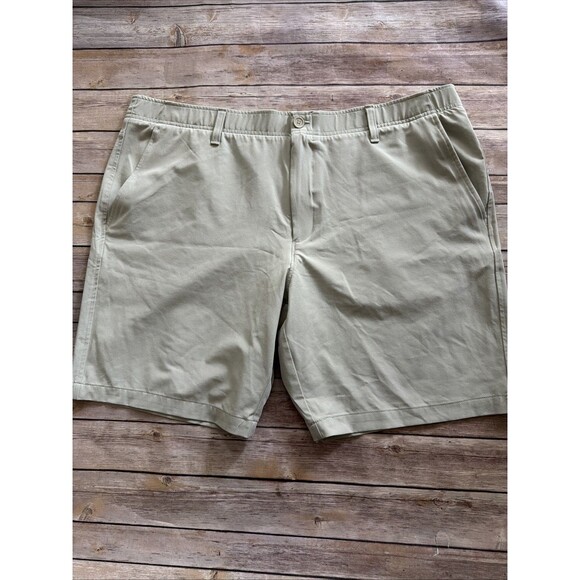 Under Armour Shorts Mens 44 Khaki Performance Golf Gamecocks Player Used - Picture 1 of 8